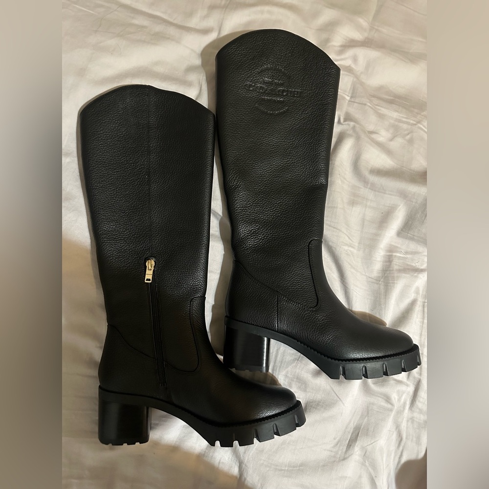 New coach knee boots , never worn, size 6 black boots